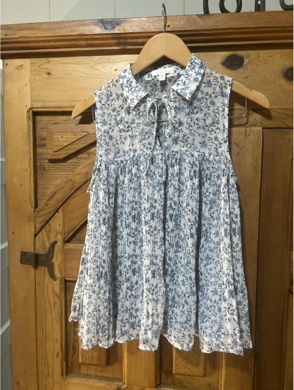 LC Lauren Conrad Women's Blue and Multi Blous